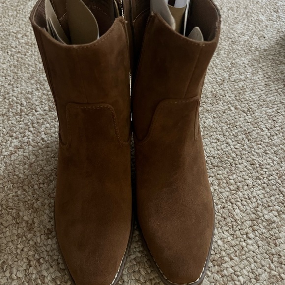Universal Thread | Shoes | Universal Thread Cognac Ankle Boots | Poshmark